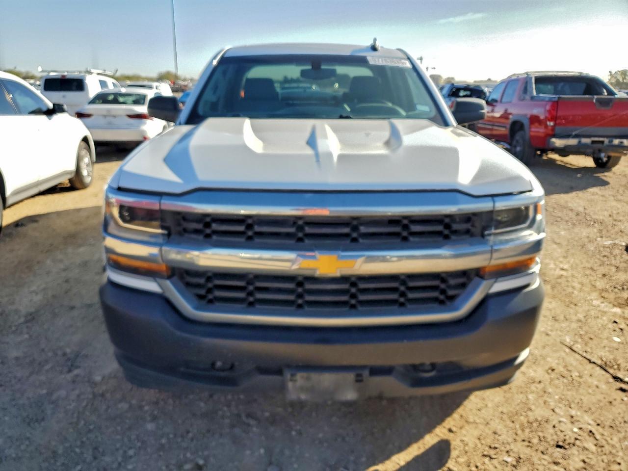 2018 CHEVROLET SILVERADO K1500 photo 5