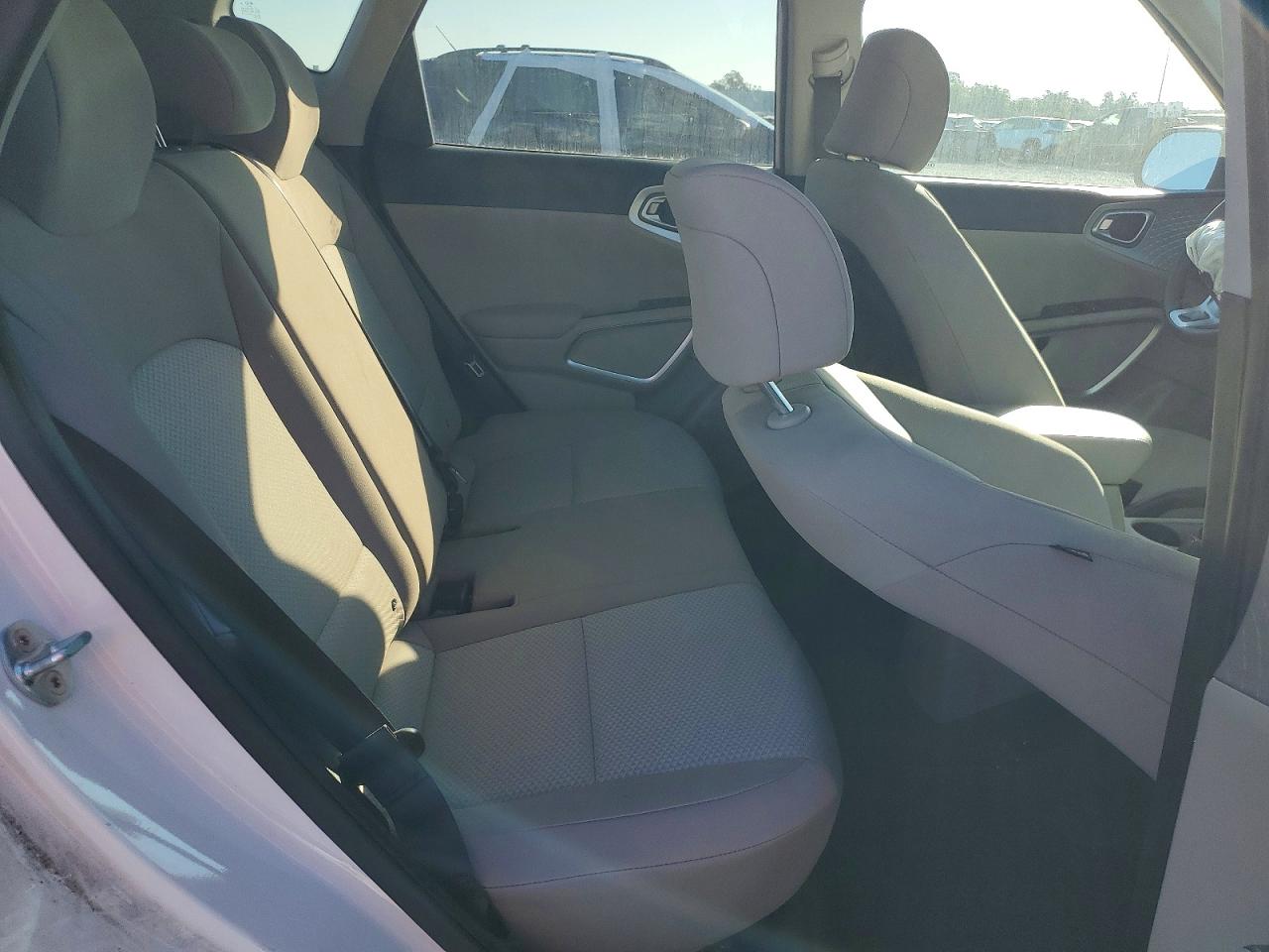 2020 KIA SOUL LX photo 10