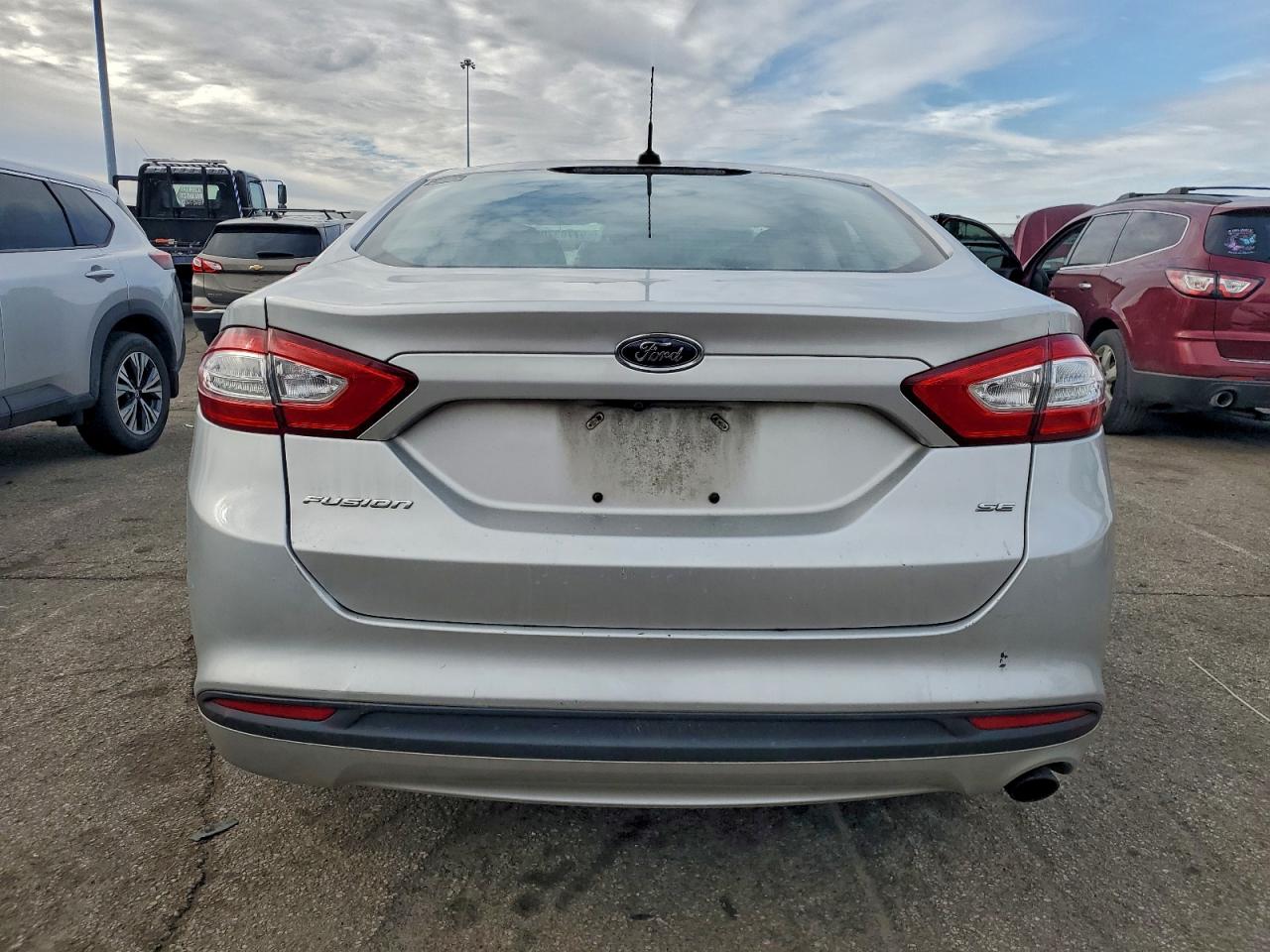 2016 FORD FUSION SE photo 6