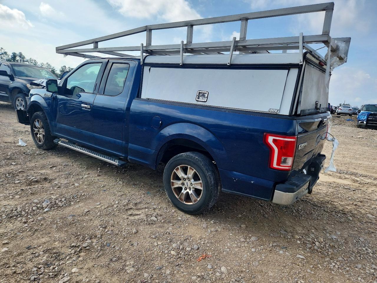 2015 FORD F150 SUPER CAB photo 2