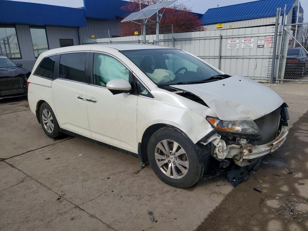 2016 HONDA ODYSSEY SE photo 4