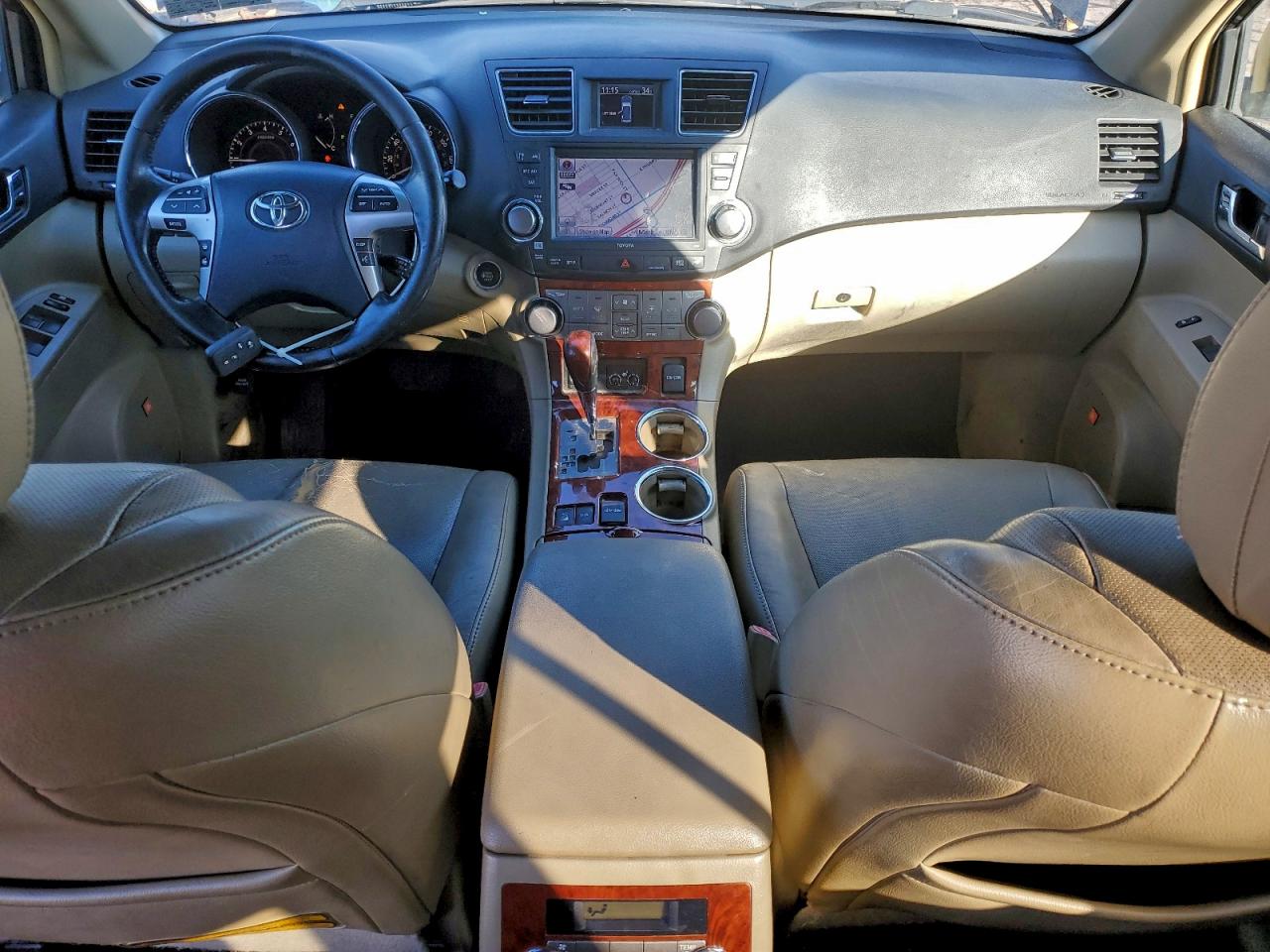 2012 TOYOTA HIGHLANDER LIMITED photo 8