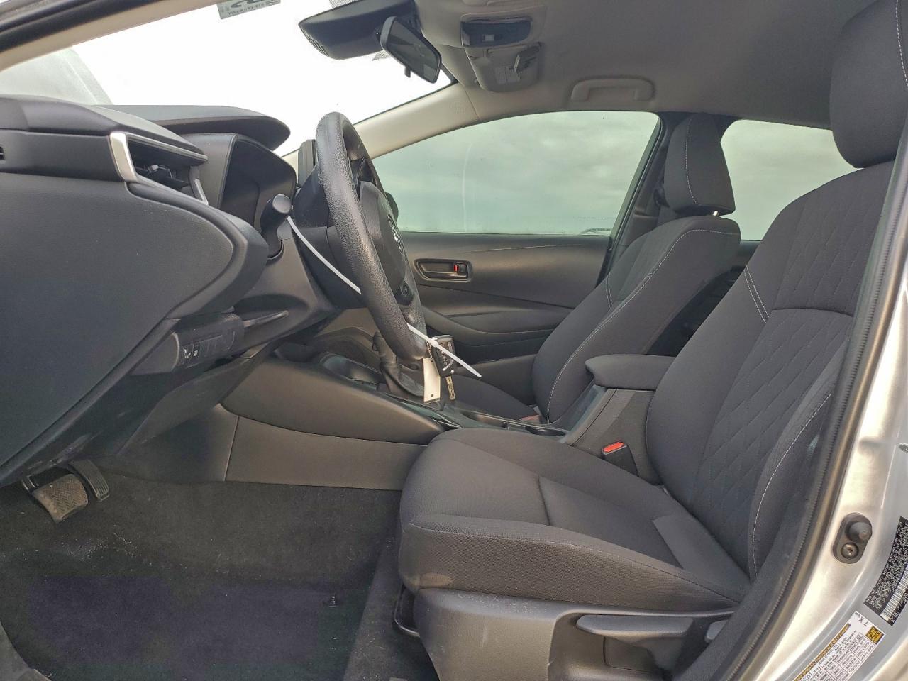 2024 TOYOTA COROLLA LE photo 7