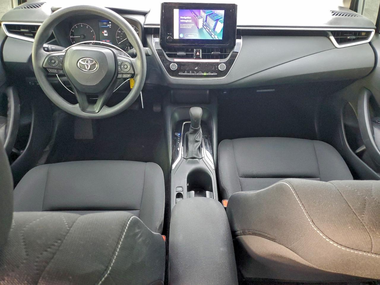 2024 TOYOTA COROLLA LE photo 8