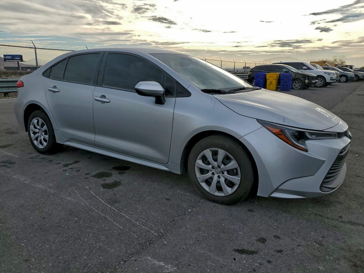 2024 TOYOTA COROLLA LE photo 4