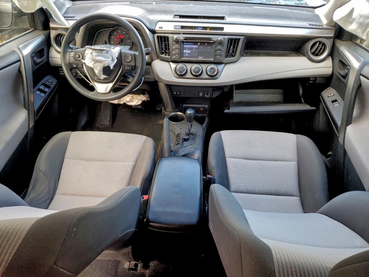 2015 TOYOTA RAV4 LE photo 8