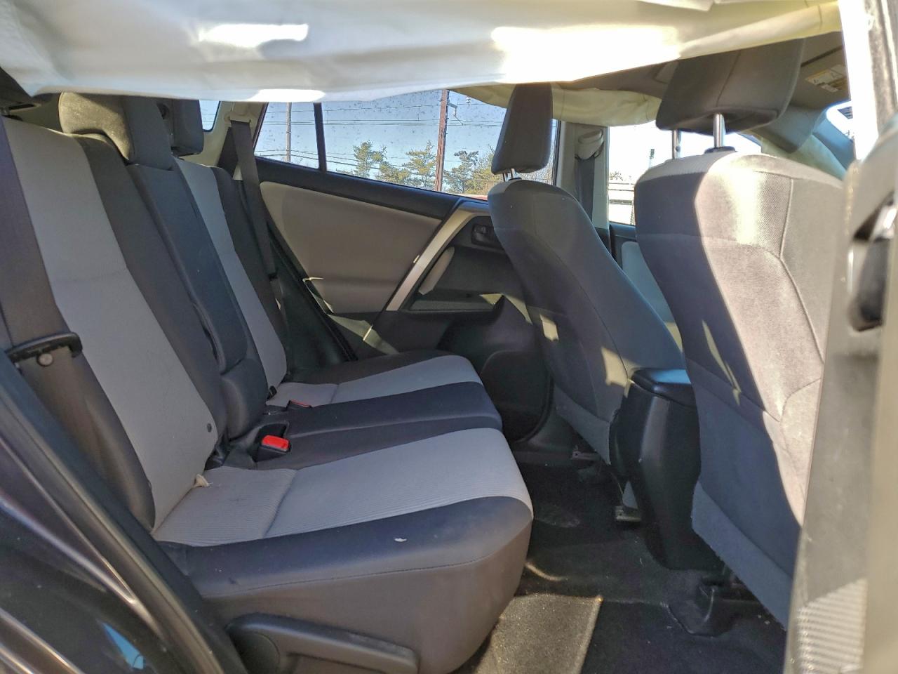 2015 TOYOTA RAV4 LE photo 11