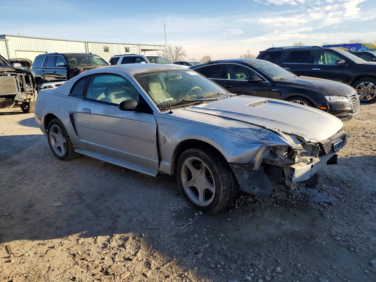 2002 FORD MUSTANG photo 4