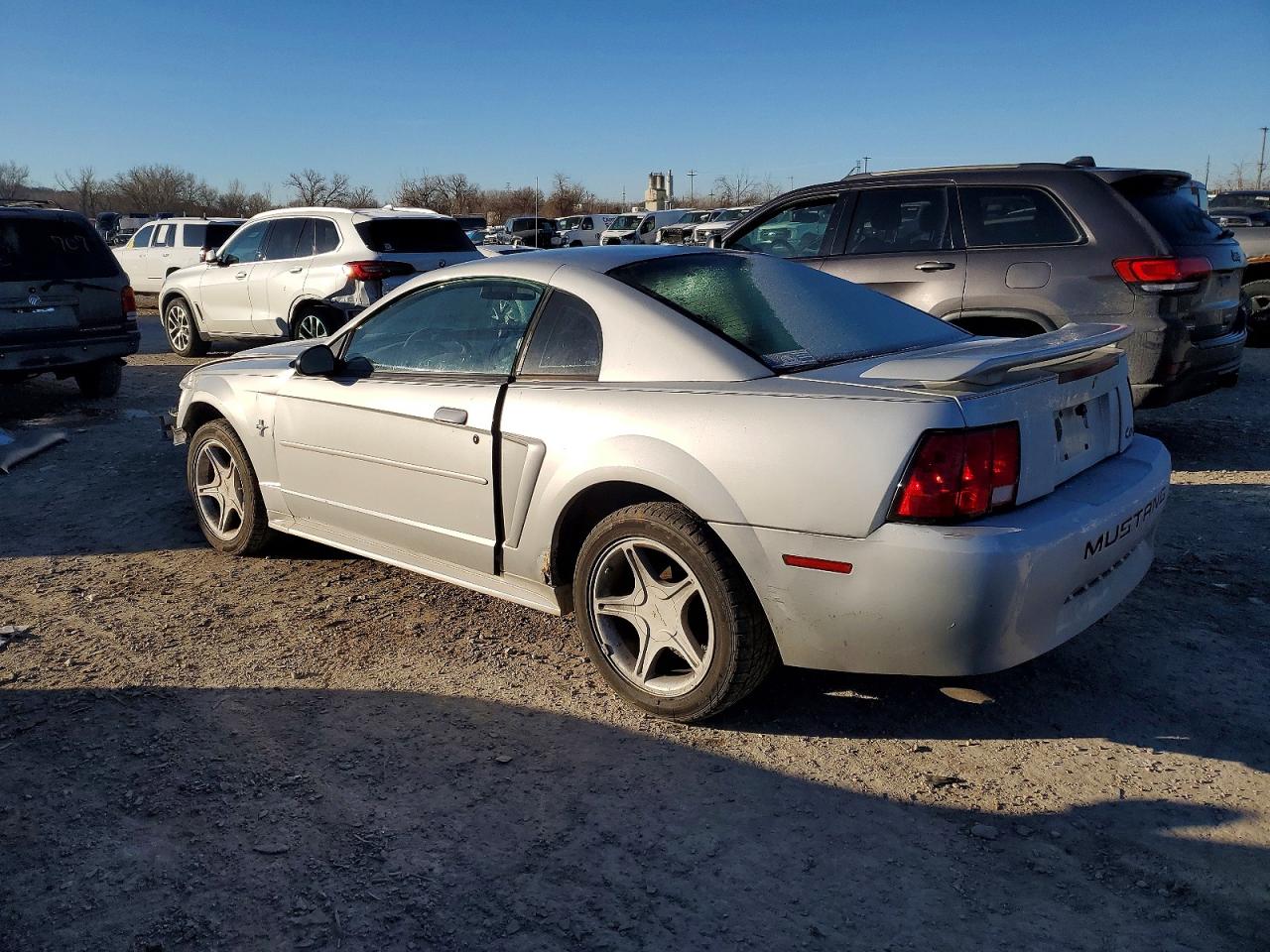 2002 FORD MUSTANG photo 2