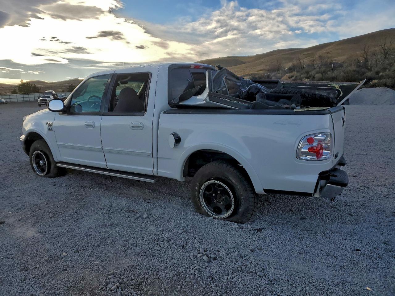 2001 FORD F150 SUPERCREW photo 2