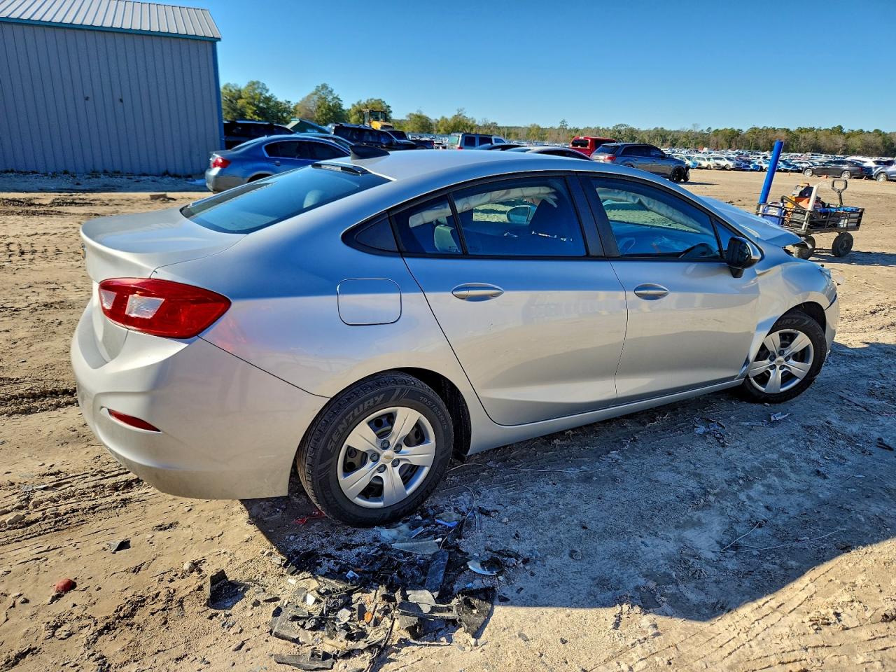 2017 CHEVROLET CRUZE LS photo 3
