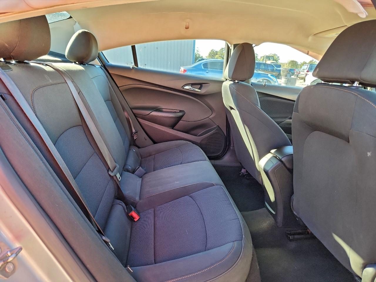2017 CHEVROLET CRUZE LS photo 10