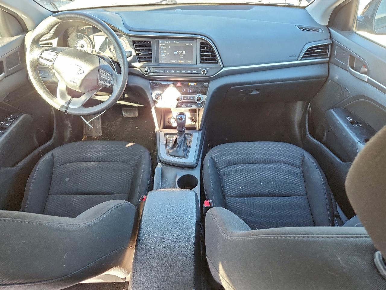 2020 HYUNDAI ELANTRA SEL photo 8