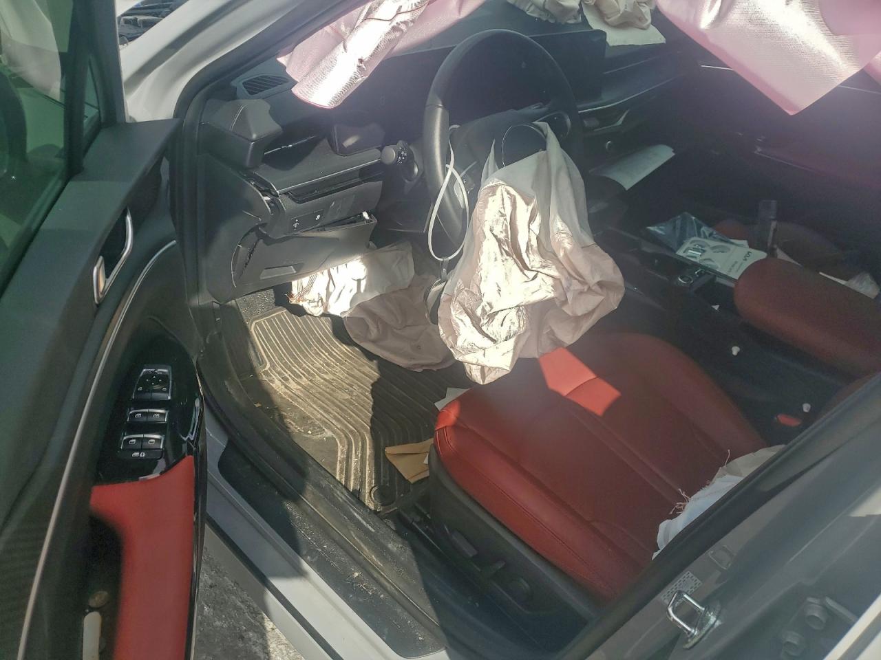 2025 KIA K5 GT LINE photo 8