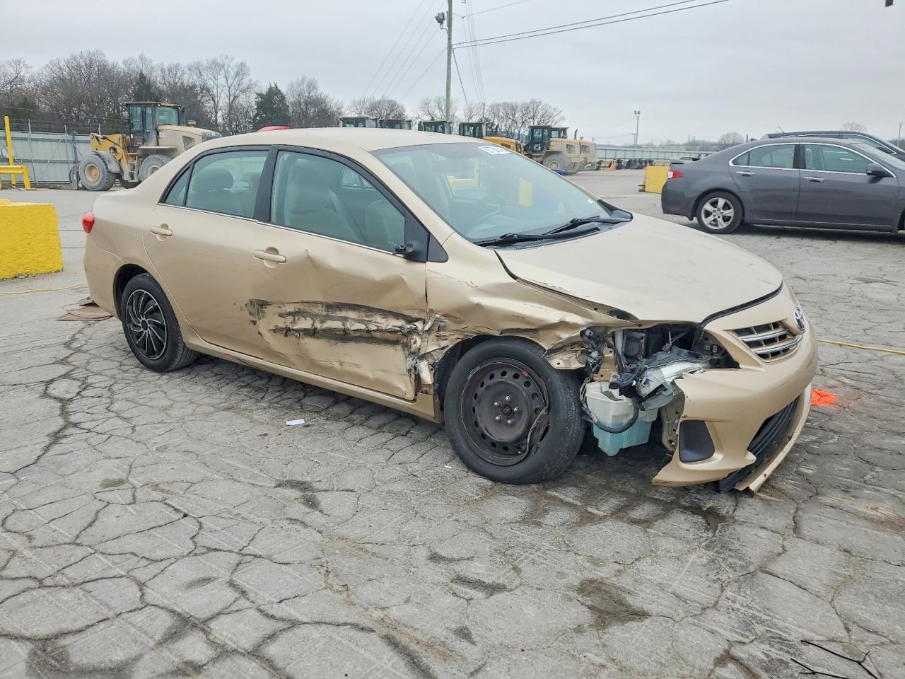 2013 TOYOTA COROLLA BASE photo 4