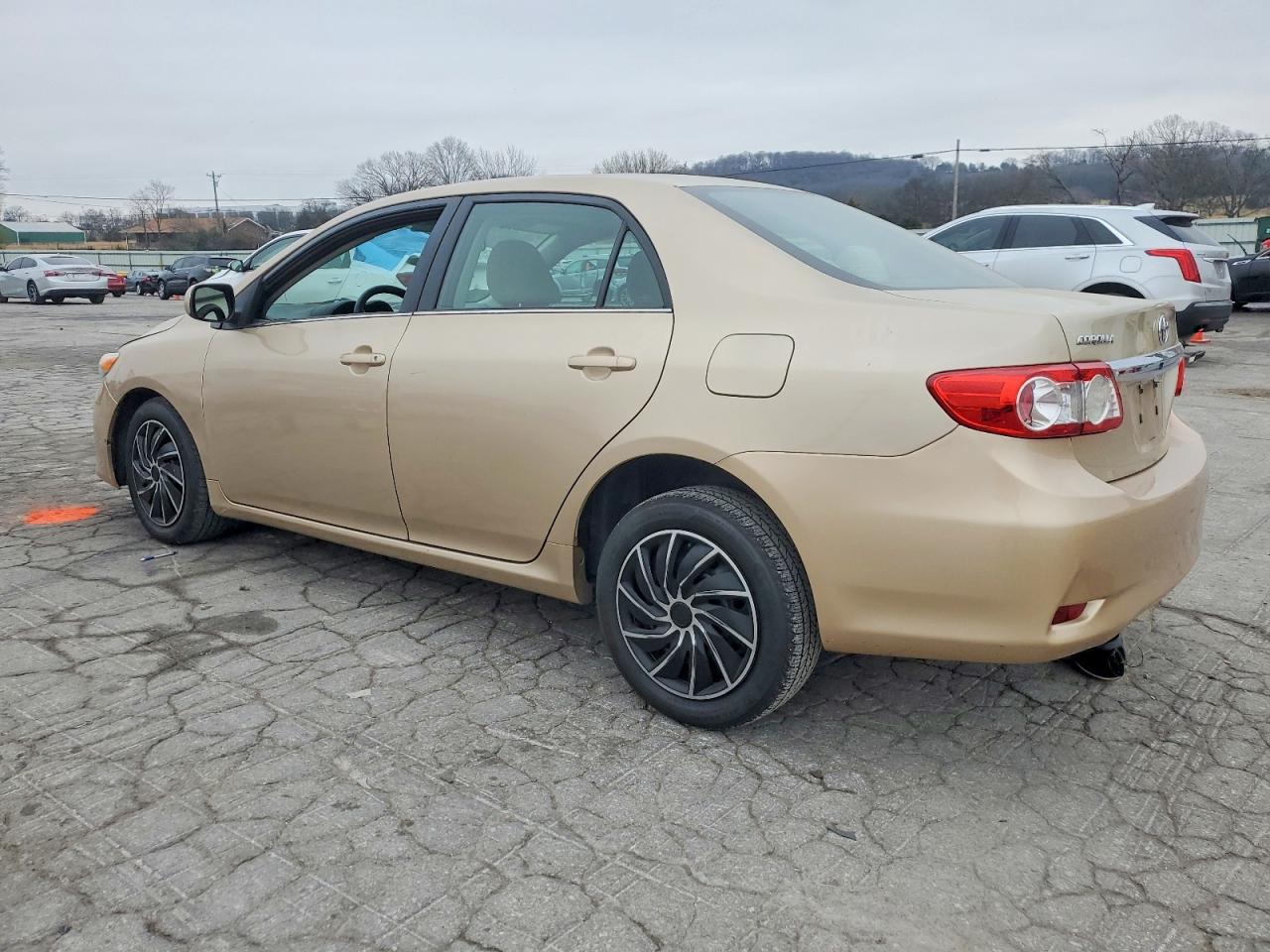 2013 TOYOTA COROLLA BASE photo 2