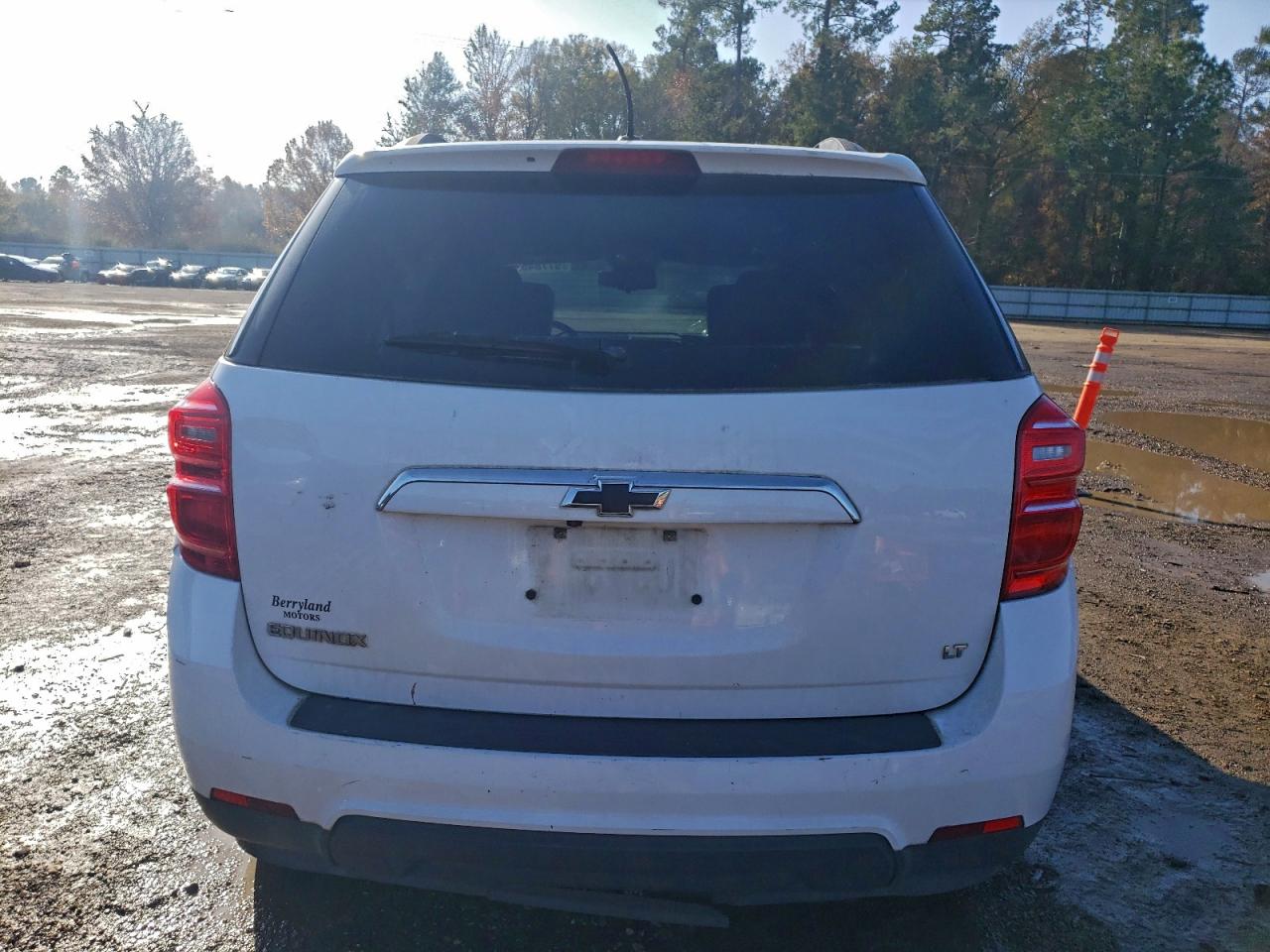 2017 CHEVROLET EQUINOX LT photo 6