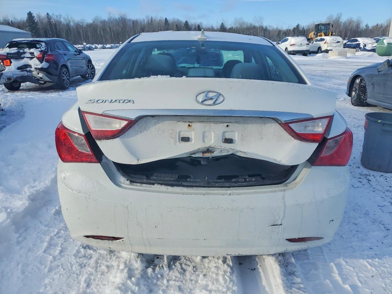2013 HYUNDAI SONATA GLS photo 6