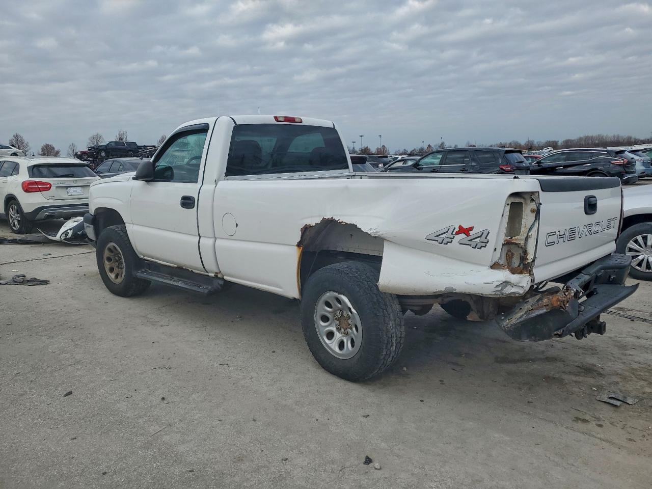 2006 CHEVROLET SILVERADO K1500 photo 2