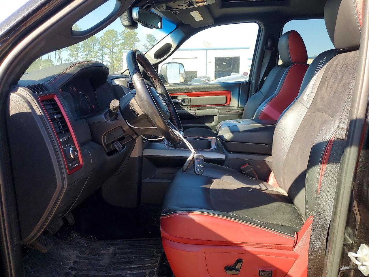 2016 RAM 1500 REBEL photo 7