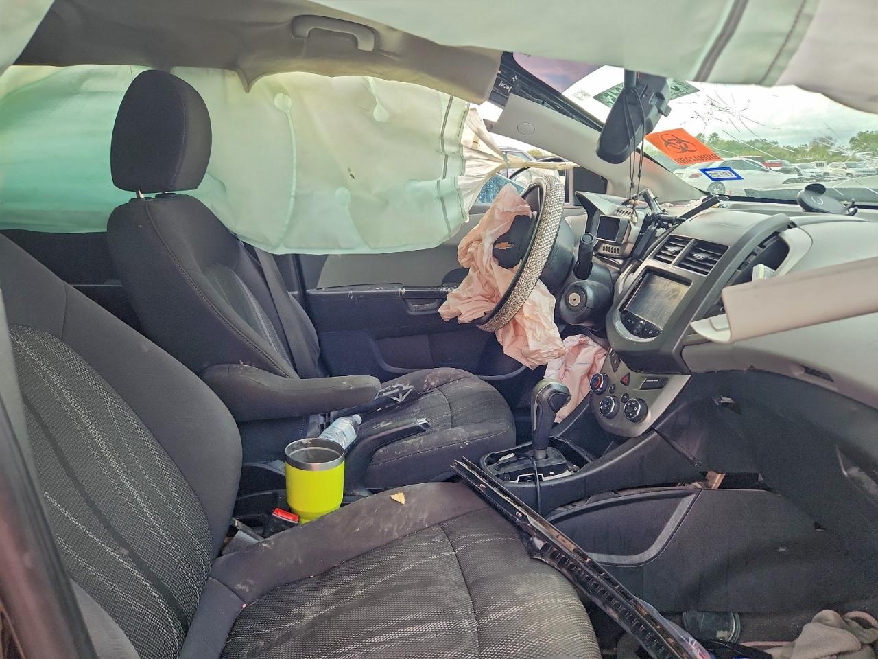 2014 CHEVROLET SONIC LT photo 7