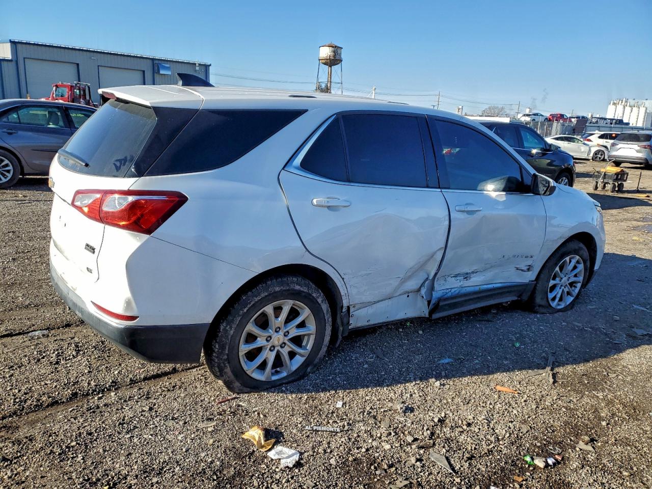 2019 CHEVROLET EQUINOX LT photo 3
