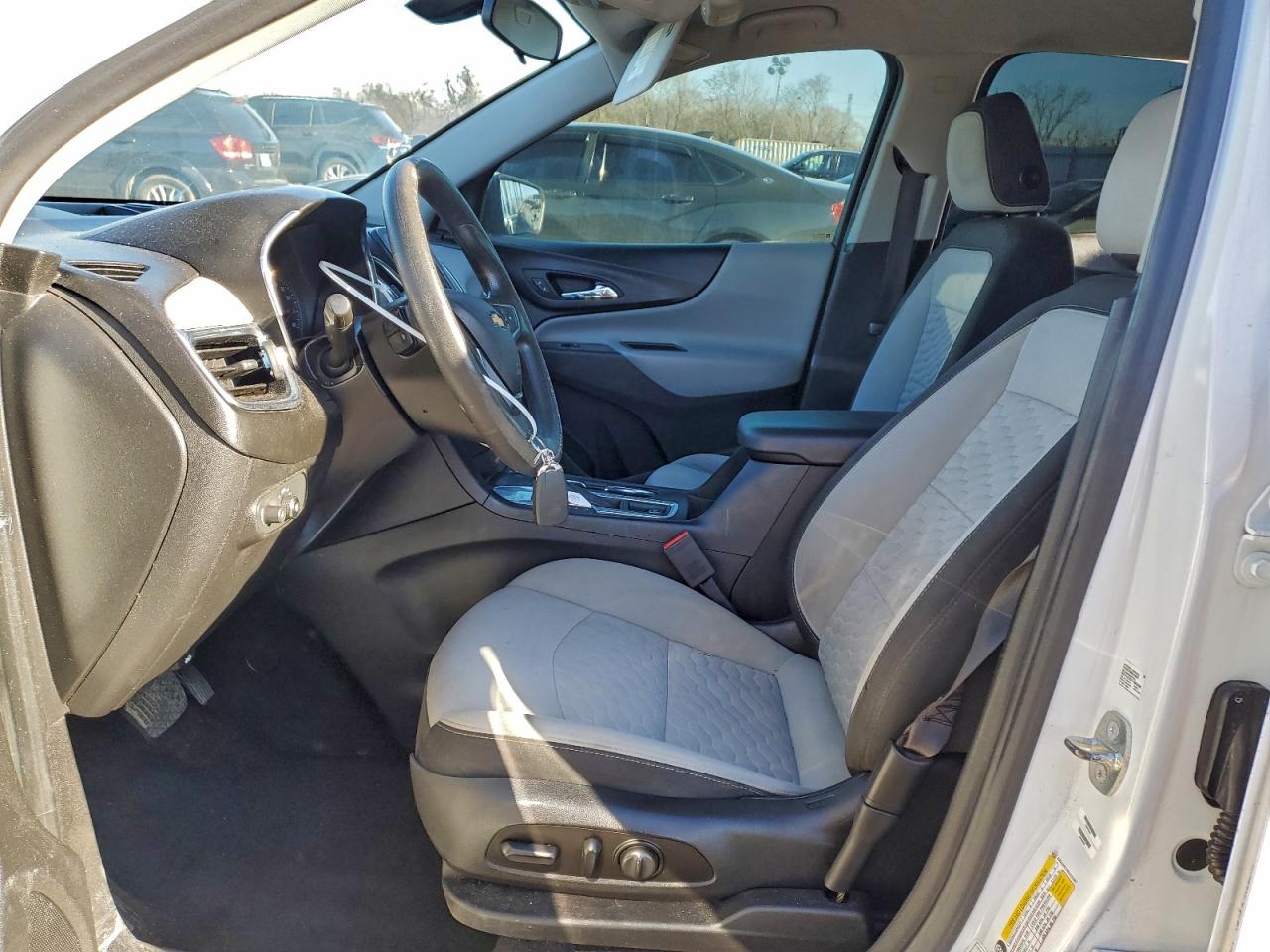2019 CHEVROLET EQUINOX LT photo 7