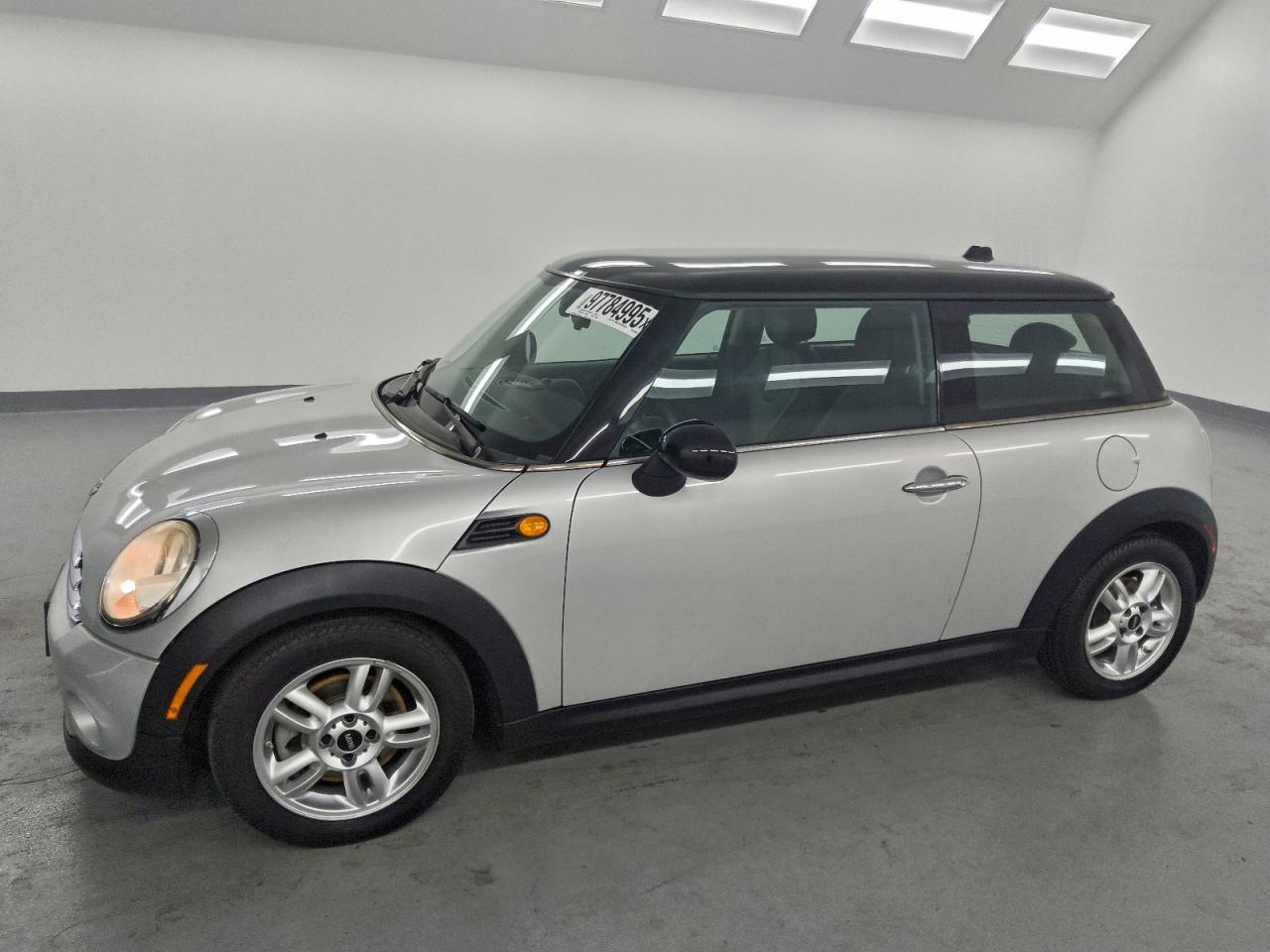 2011 MINI COOPER