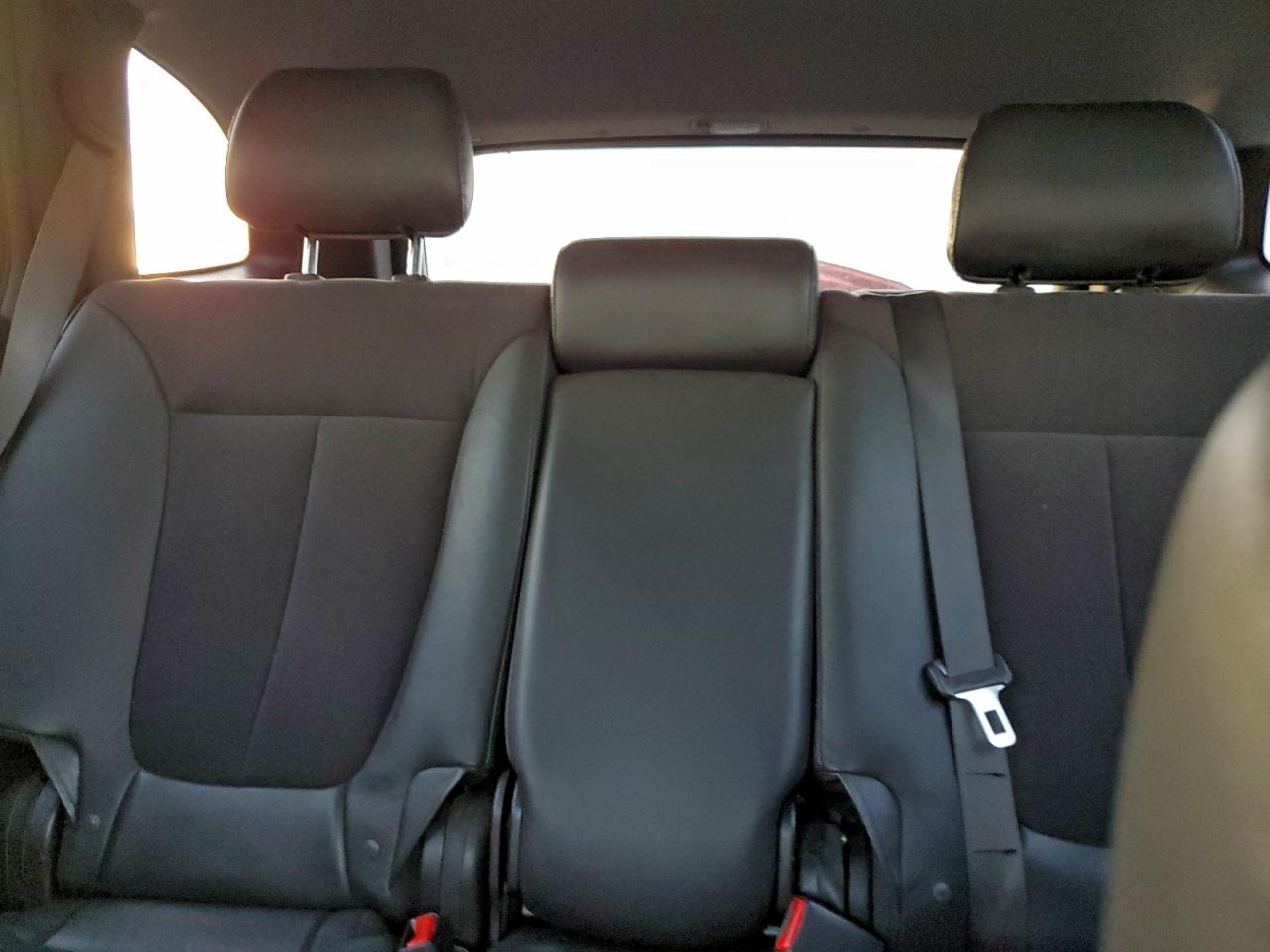 2010 HYUNDAI SANTA FE SE photo 10