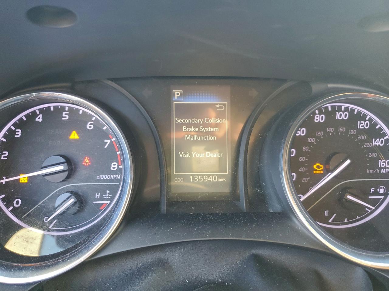 2019 TOYOTA CAMRY L photo 9