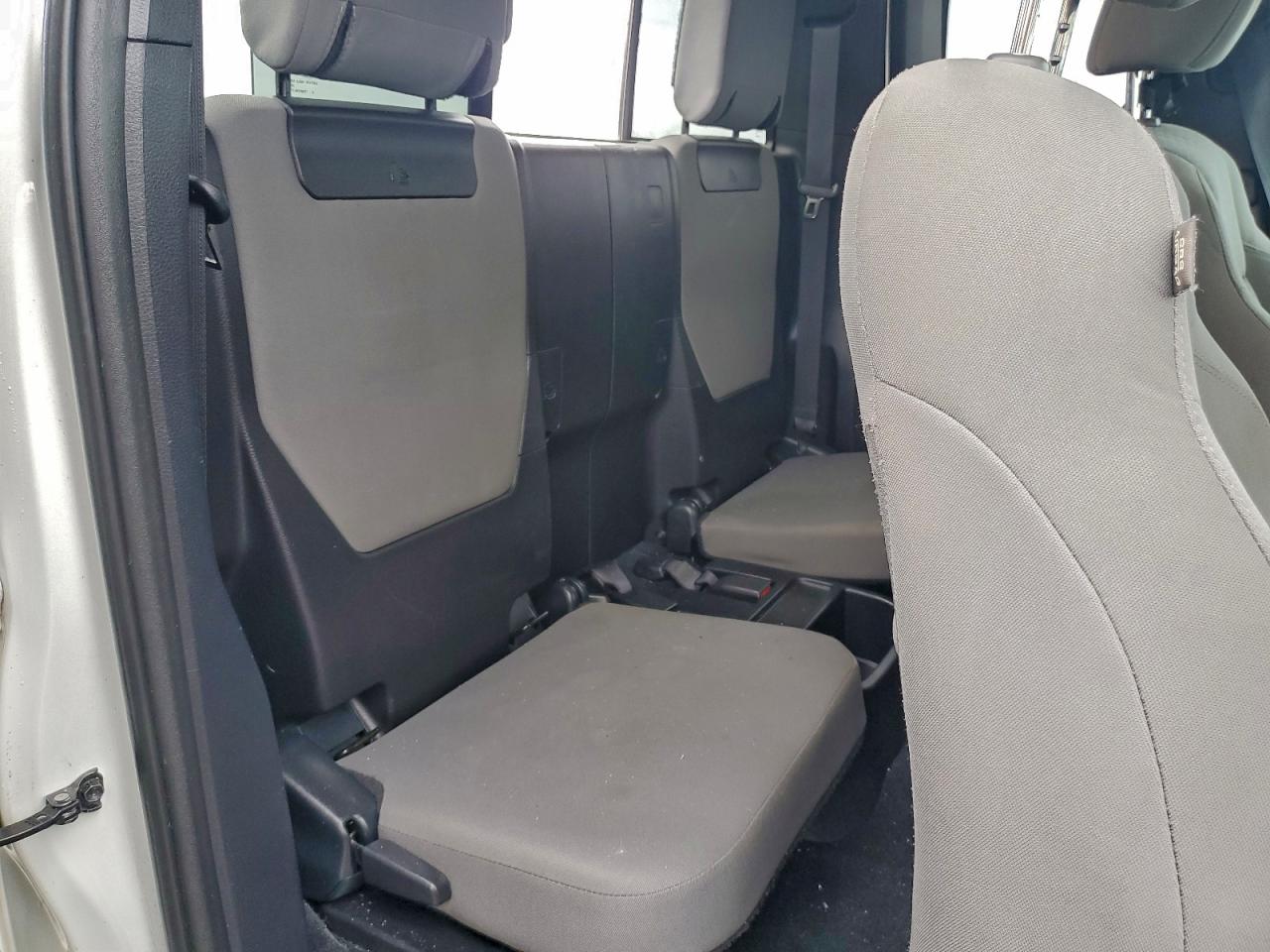 2019 TOYOTA TACOMA SR photo 10