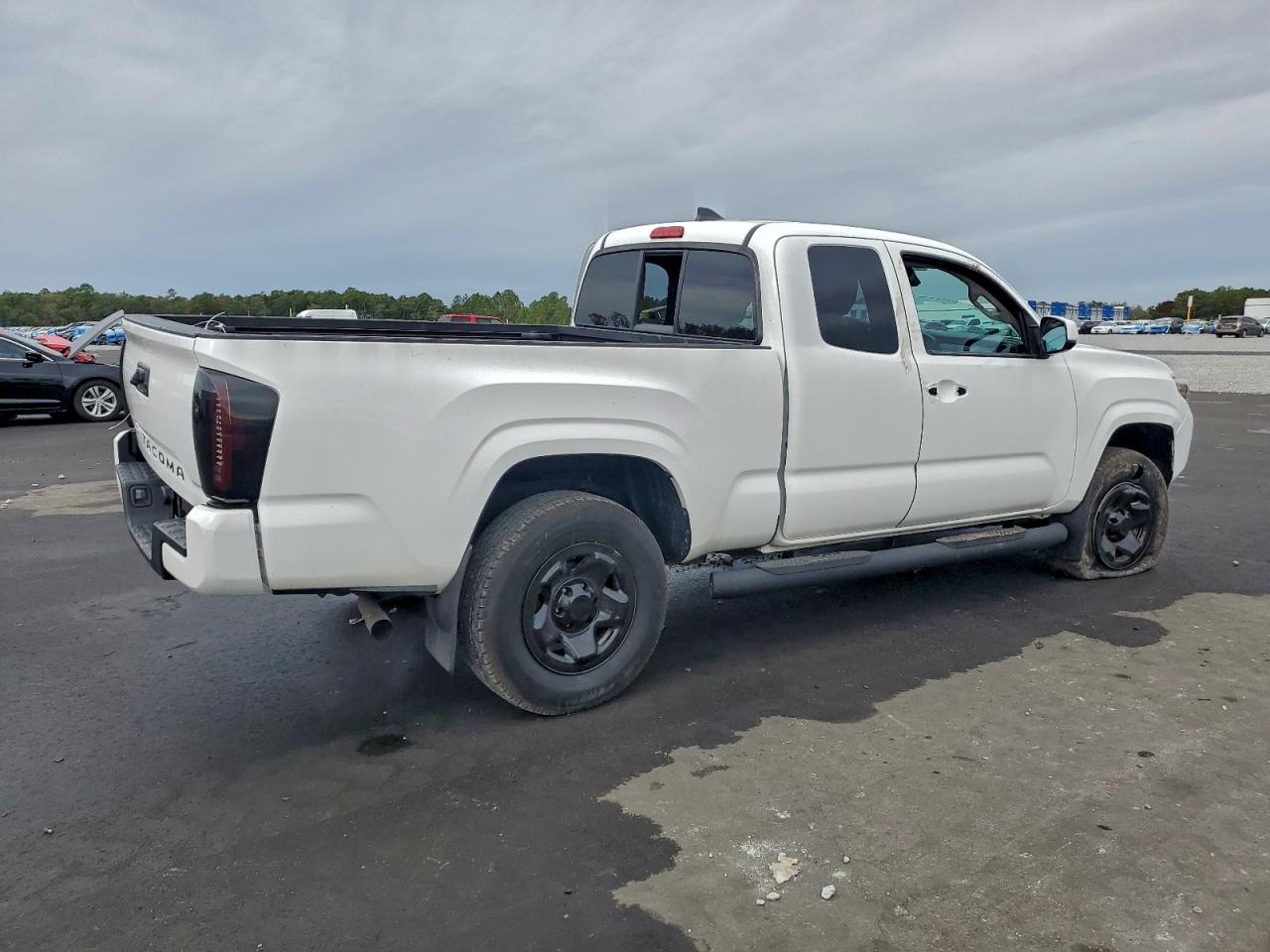 2019 TOYOTA TACOMA SR photo 3