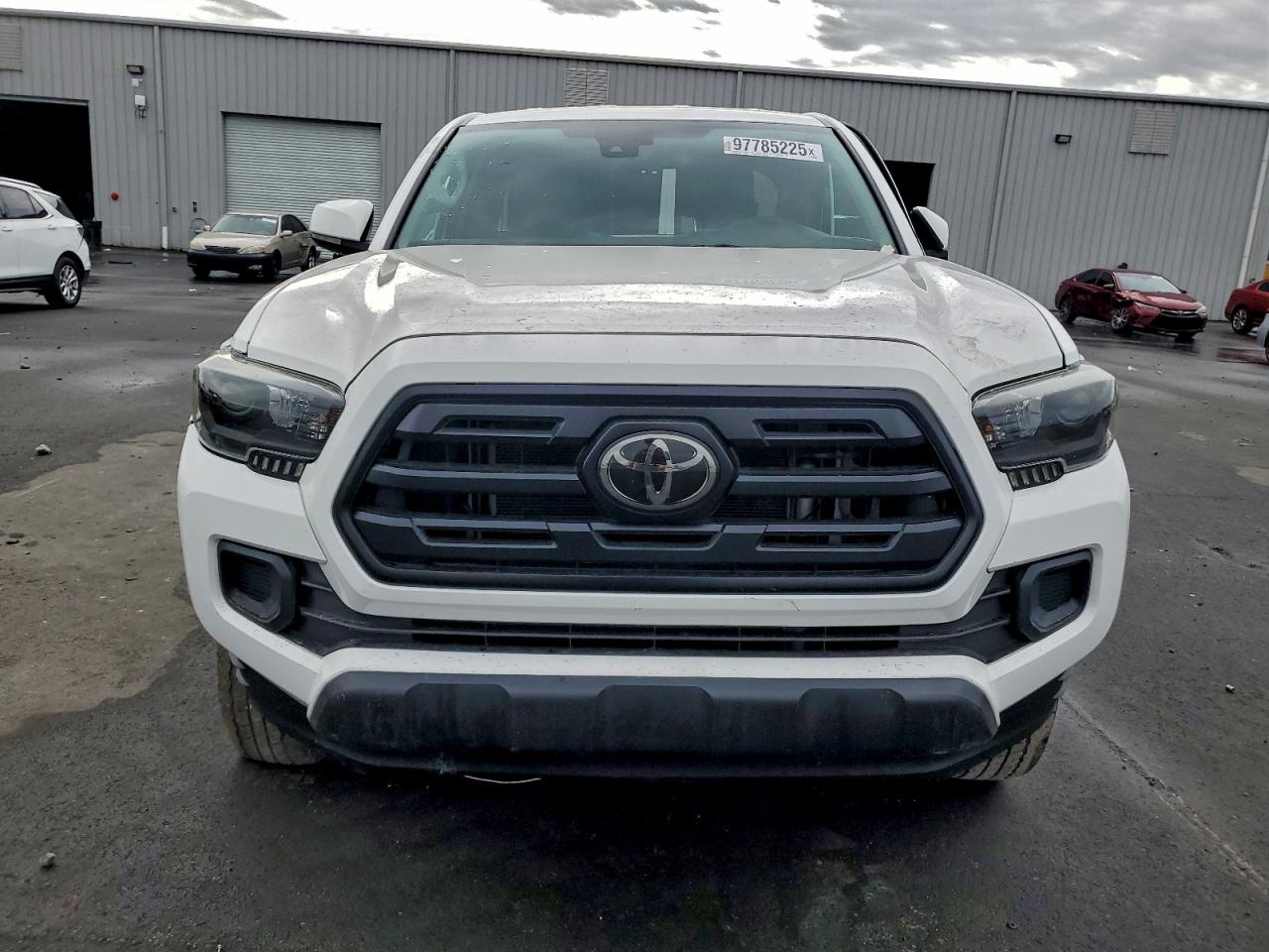 2019 TOYOTA TACOMA SR photo 5