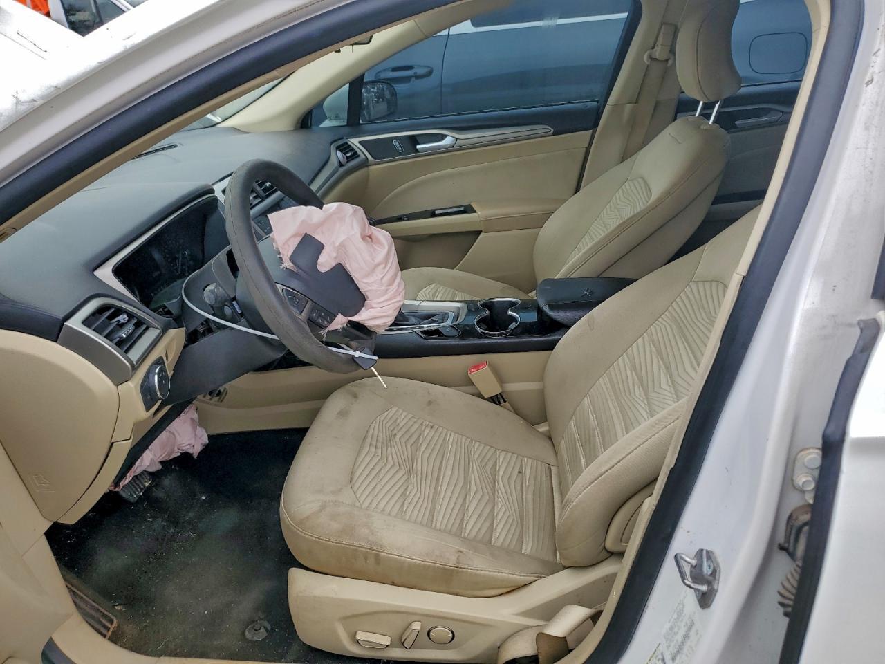 2016 FORD FUSION SE photo 7