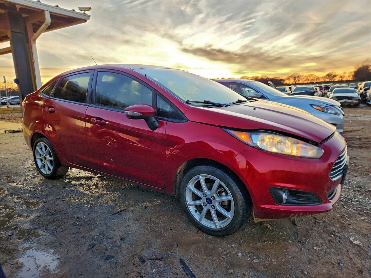 2016 FORD FIESTA SE photo 4