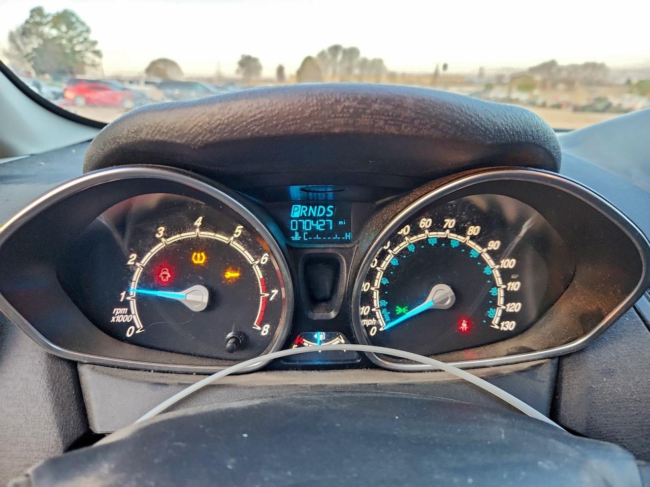 2016 FORD FIESTA SE photo 9