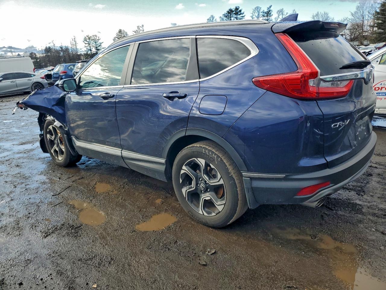 2017 HONDA CR-V TOURING photo 2