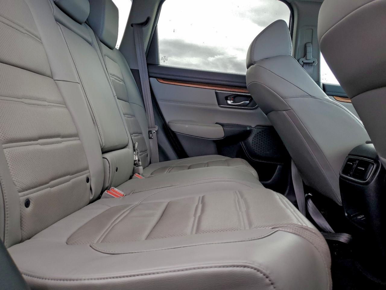 2017 HONDA CR-V TOURING photo 11
