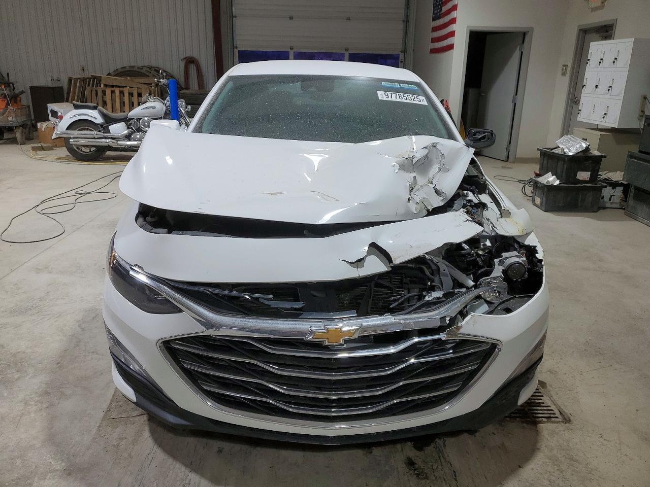 2023 CHEVROLET MALIBU LT photo 5