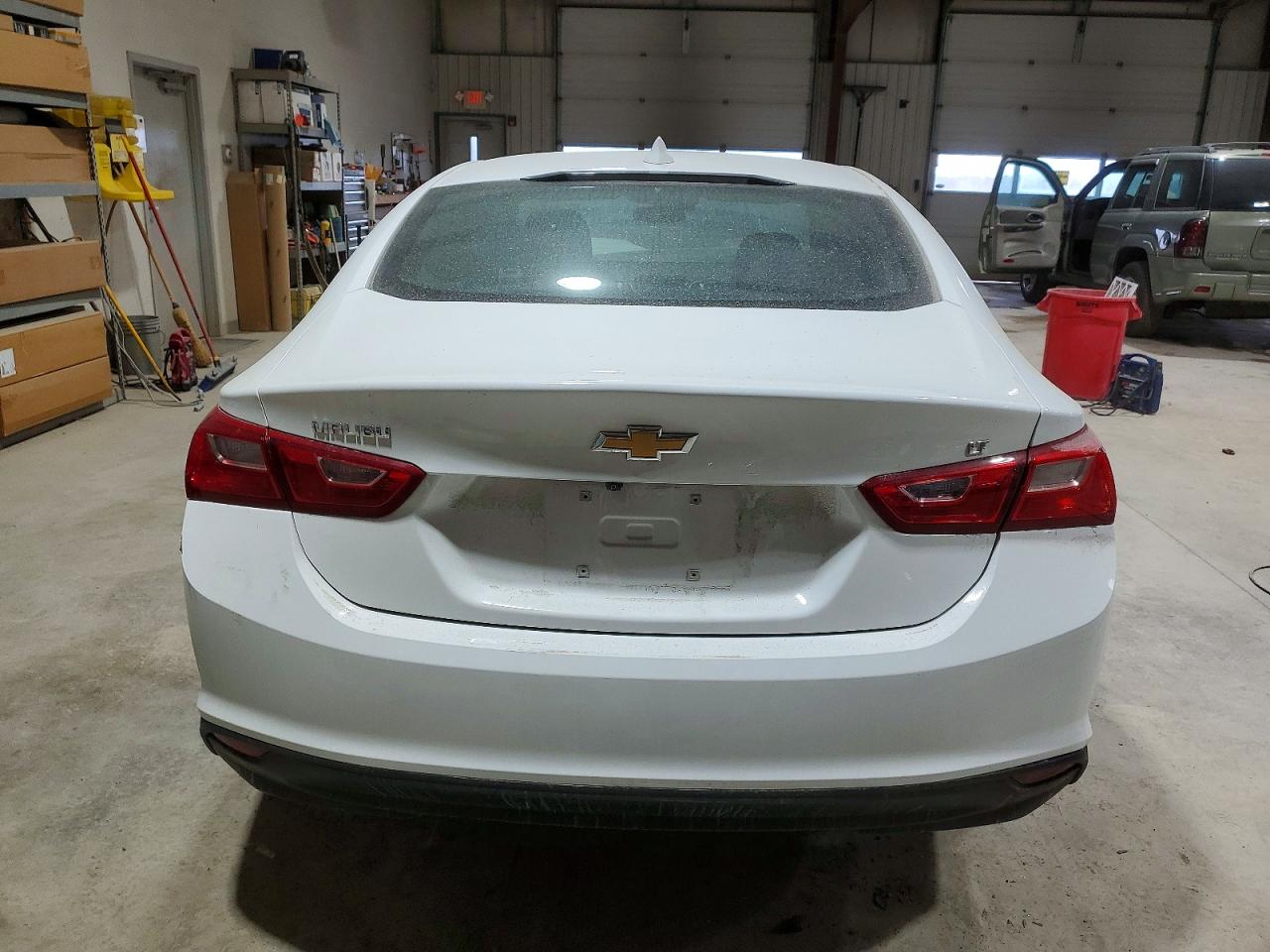 2023 CHEVROLET MALIBU LT photo 6