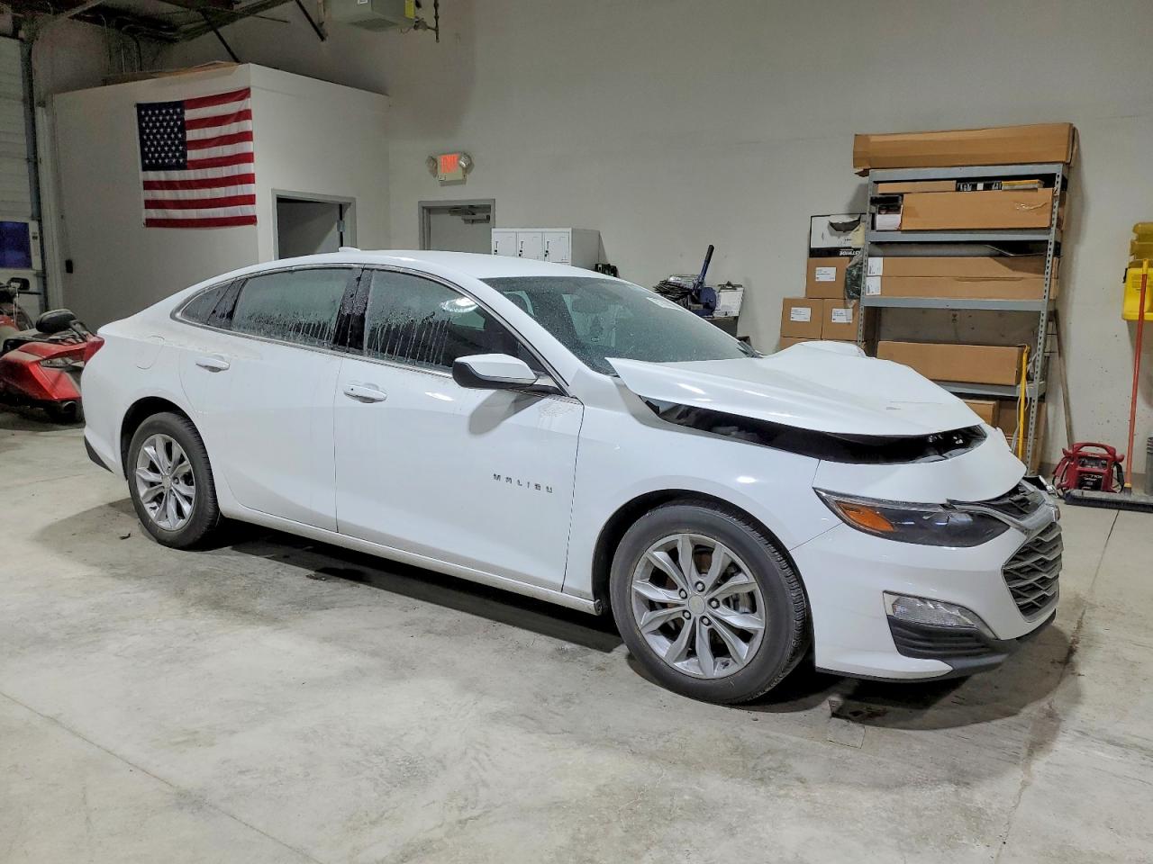 2023 CHEVROLET MALIBU LT photo 4