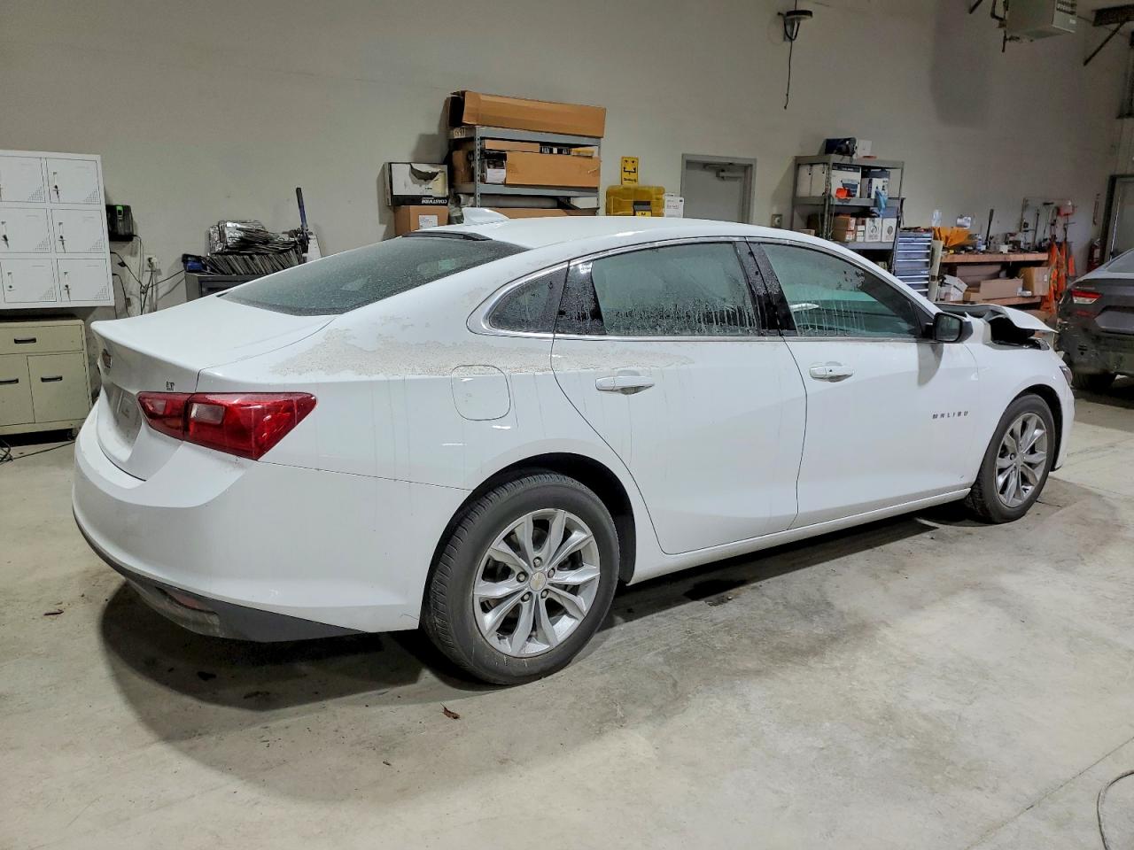 2023 CHEVROLET MALIBU LT photo 3