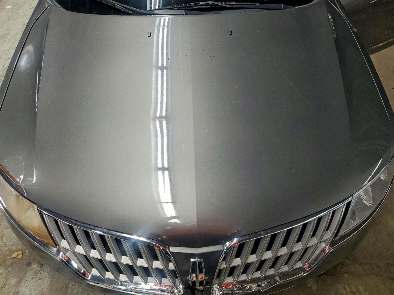 2011 LINCOLN MKZ photo 11
