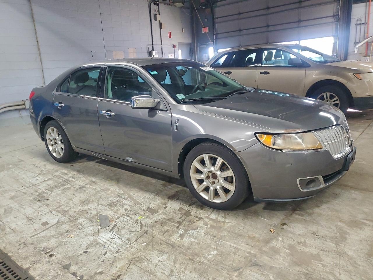 2011 LINCOLN MKZ photo 4