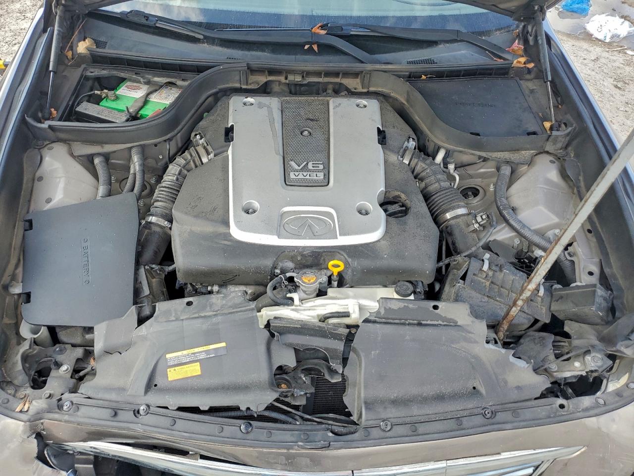 2012 INFINITI G37 photo 11