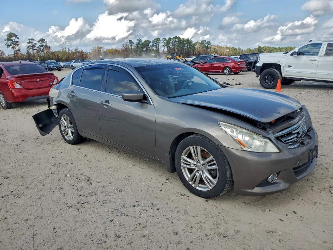 2012 INFINITI G37 photo 4