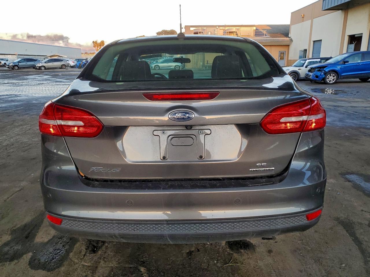 2015 FORD FOCUS SE photo 6