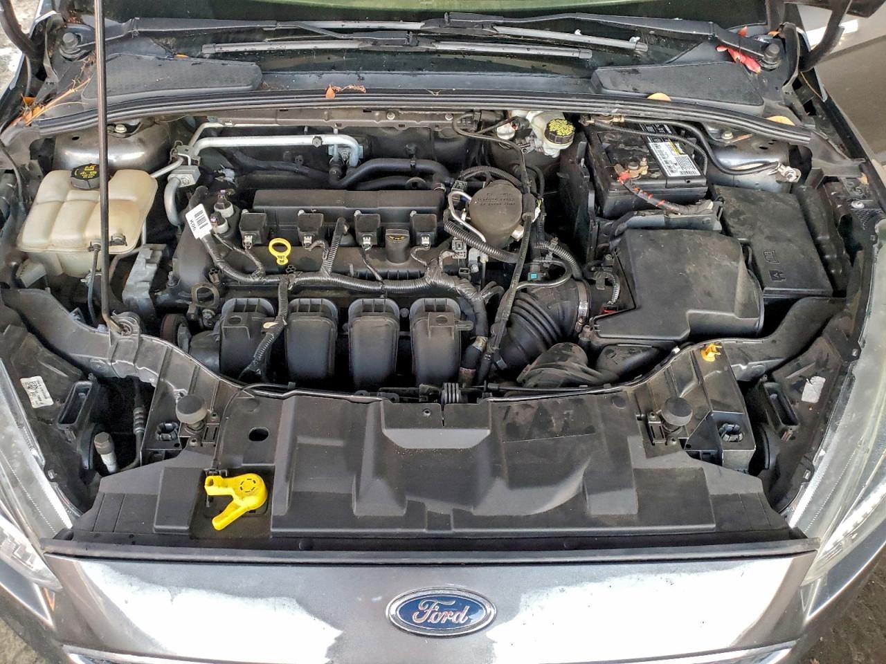 2015 FORD FOCUS SE photo 11