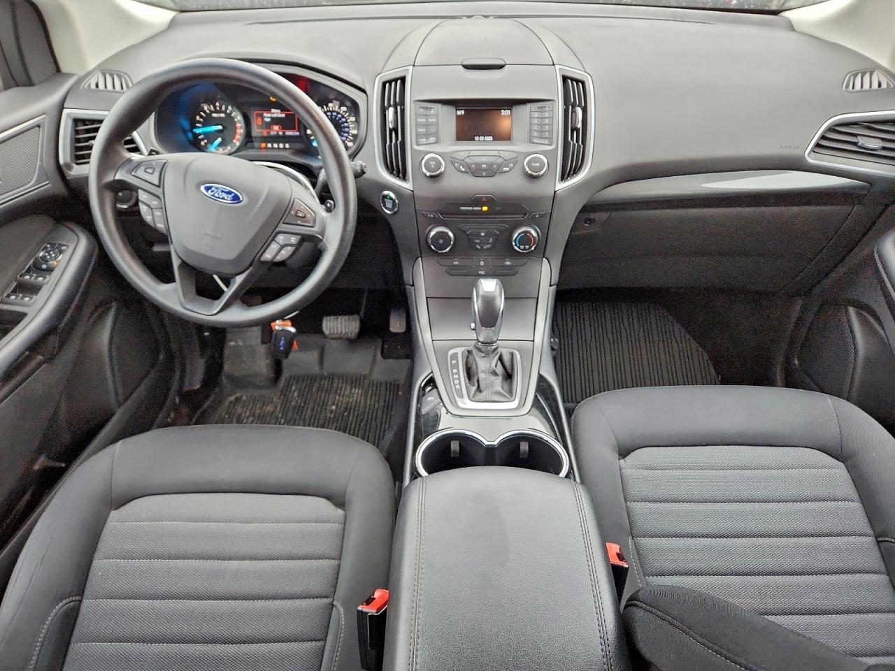 2017 FORD EDGE SE photo 8