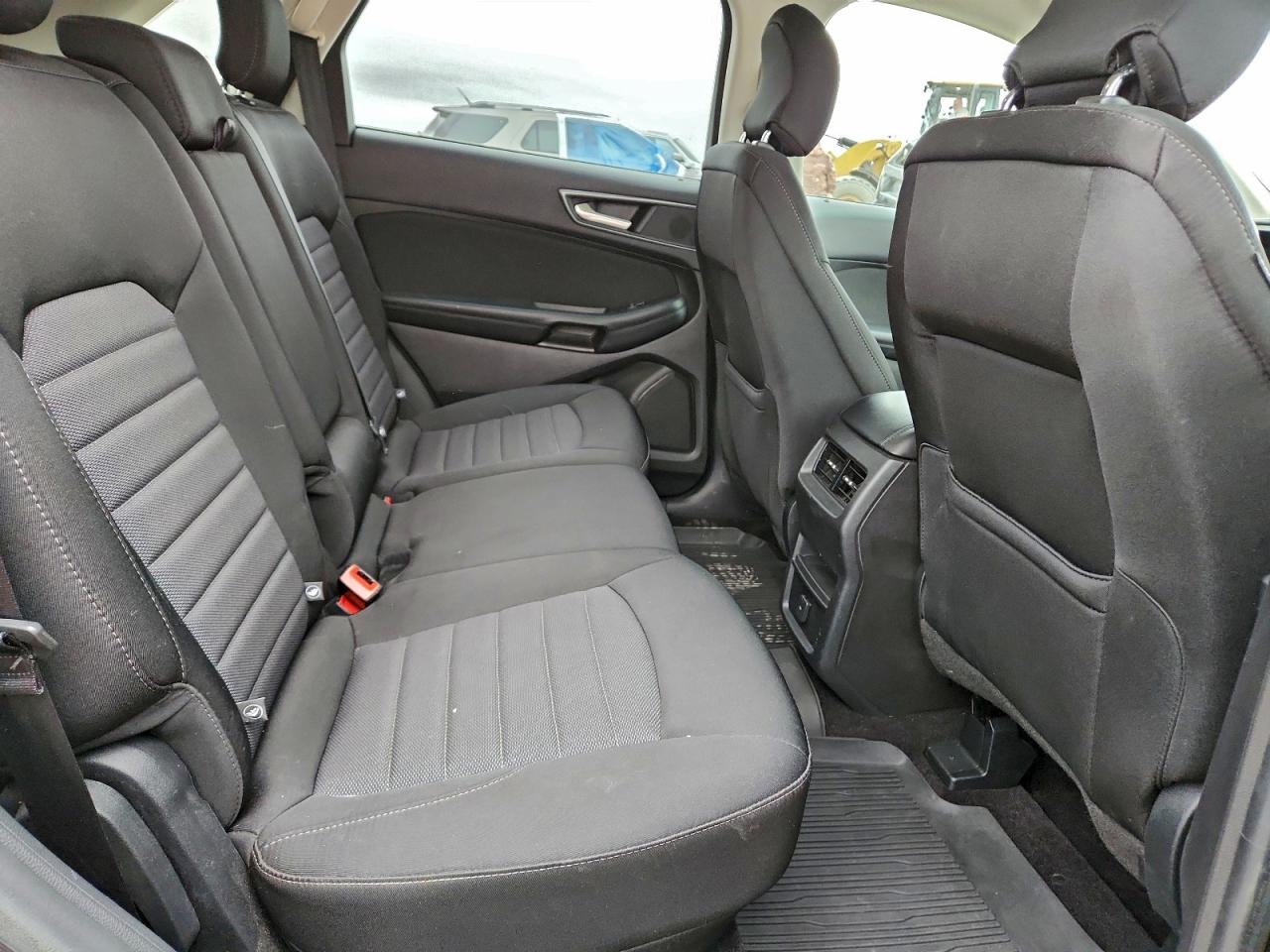 2017 FORD EDGE SE photo 11